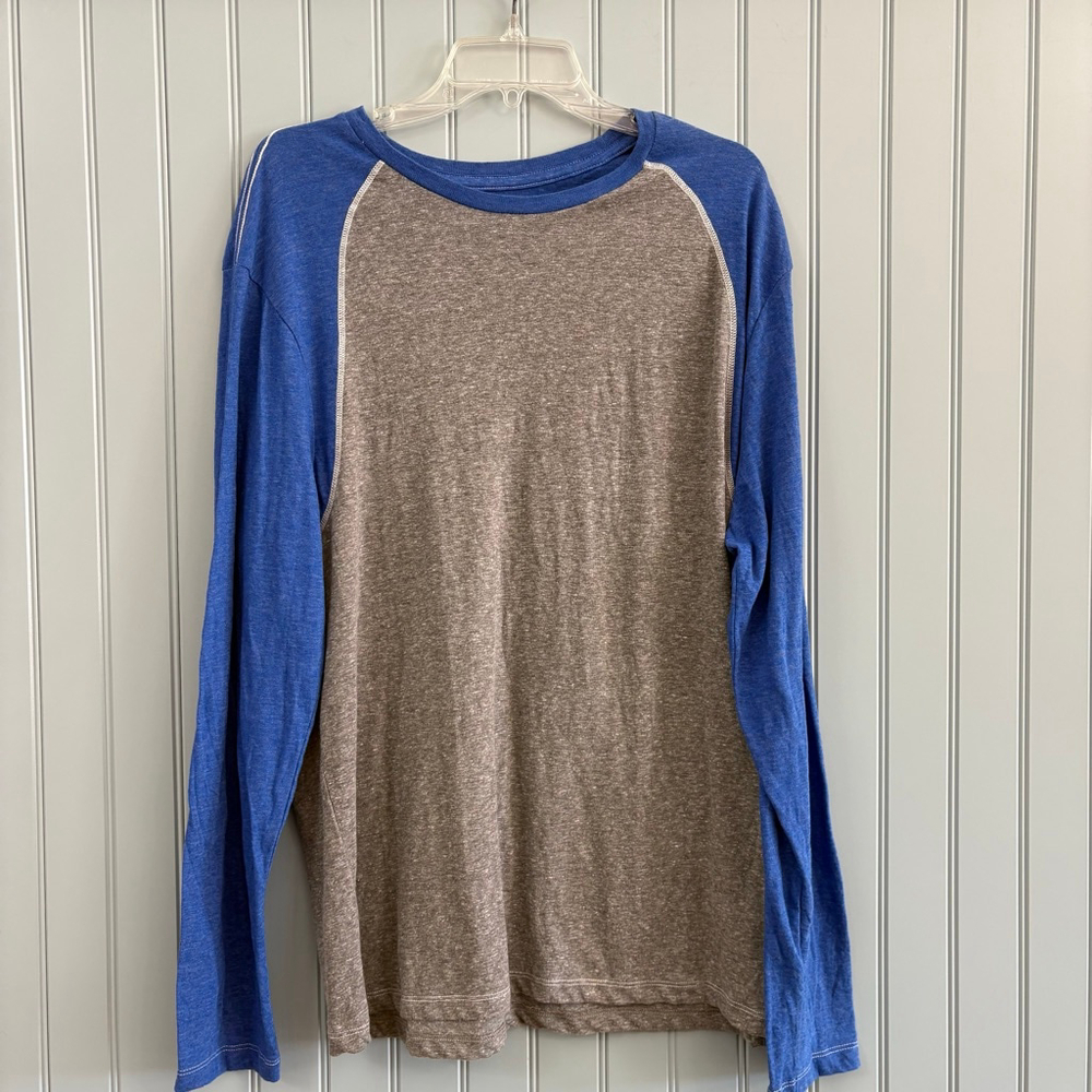 BKE Long Sleeve Tee L Blue Gray Athletic Fit